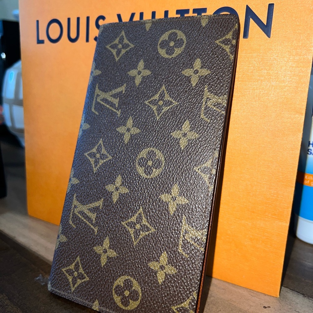 Louis Vuitton Long Wallet